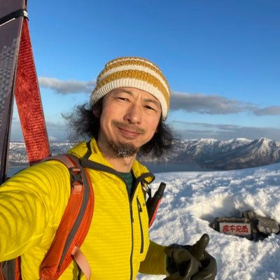 バックカントリースキーを楽しむ植竹淳