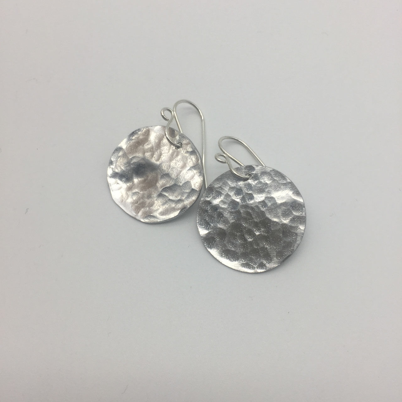 Boucles d'oreilles rondes en aluminium
