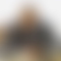 Nowy premier wzywa do zakończenia protestów i odbudowy kraju