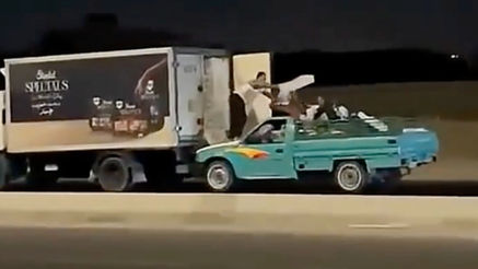 Napadli na transport w stylu "szybkich i wściekłych". Historia z egipskiej autostrady bez happy endu