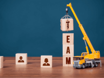 Making the Right Choice: Internal Hires vs. Startup Product Marketing Consultant