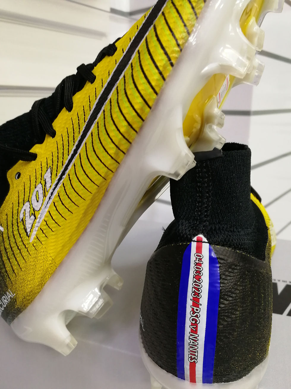 Миниатюра: Футбольные бутсы NIKE  MERCURIAL