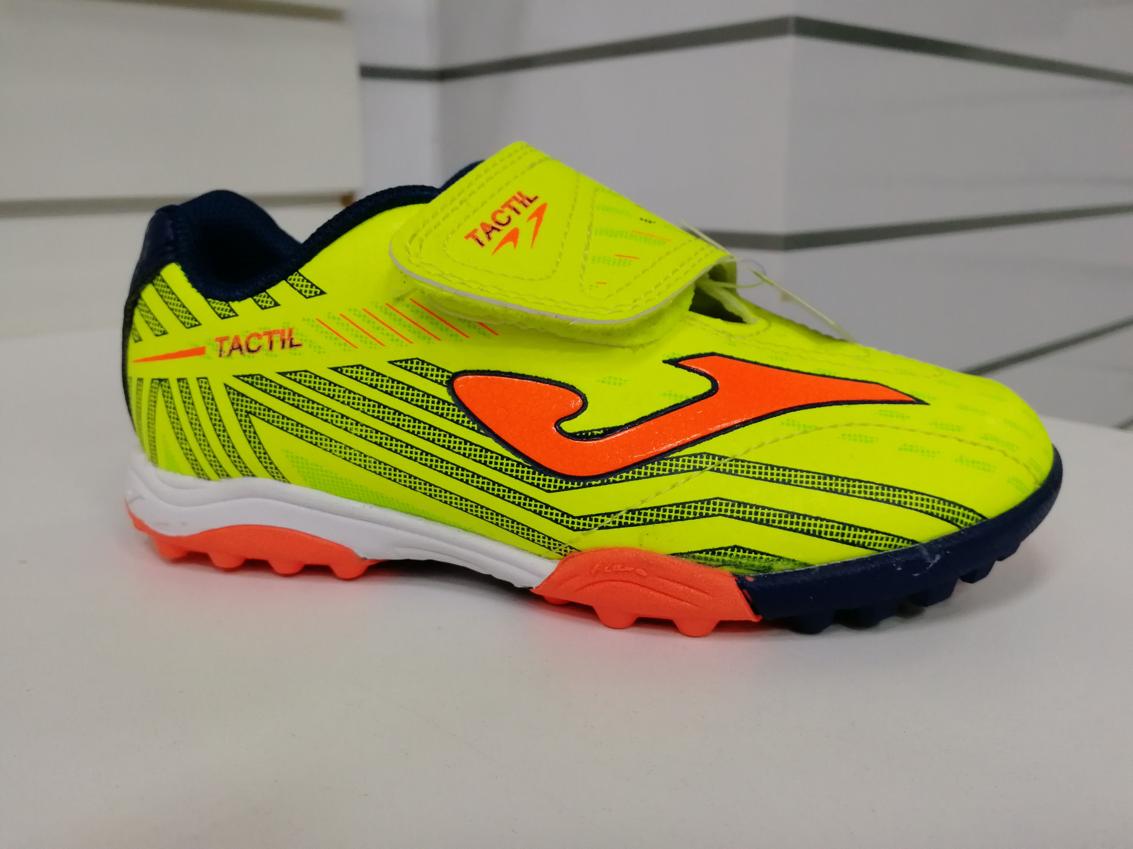 Сороконожки Joma Tactiln JR 911