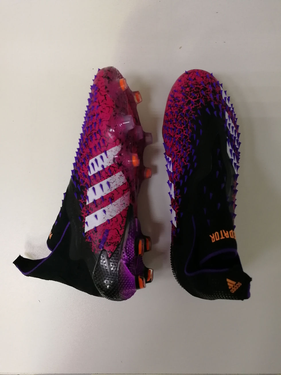 Миниатюра: Футбольные бутсы ADIDAS PREDATOR FREAK