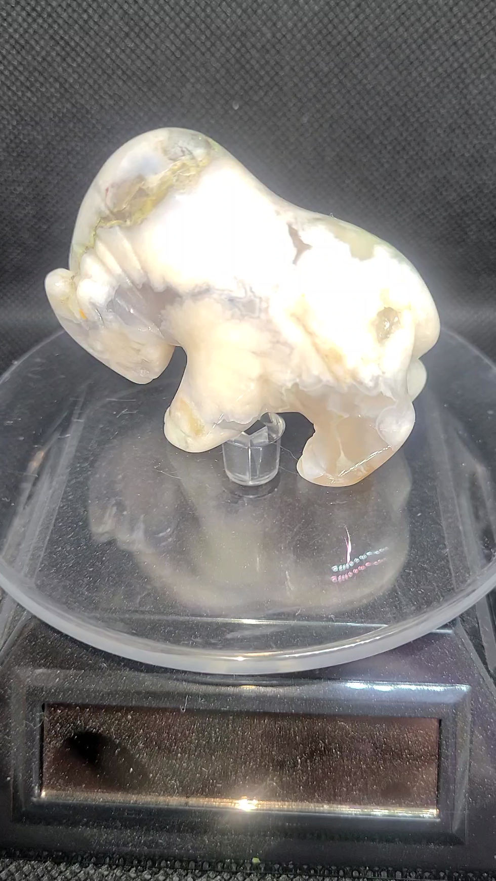 Thumbnail: Flower Agate Bull Carving