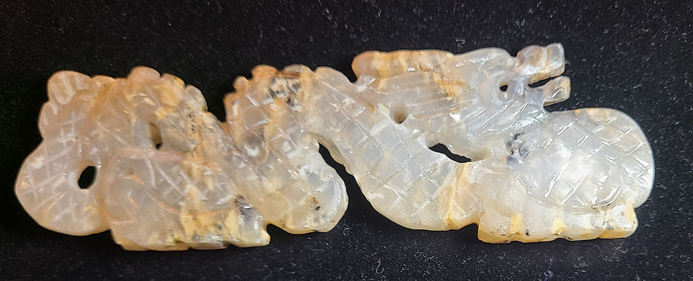 Thumbnail: Agate Dragon Carving