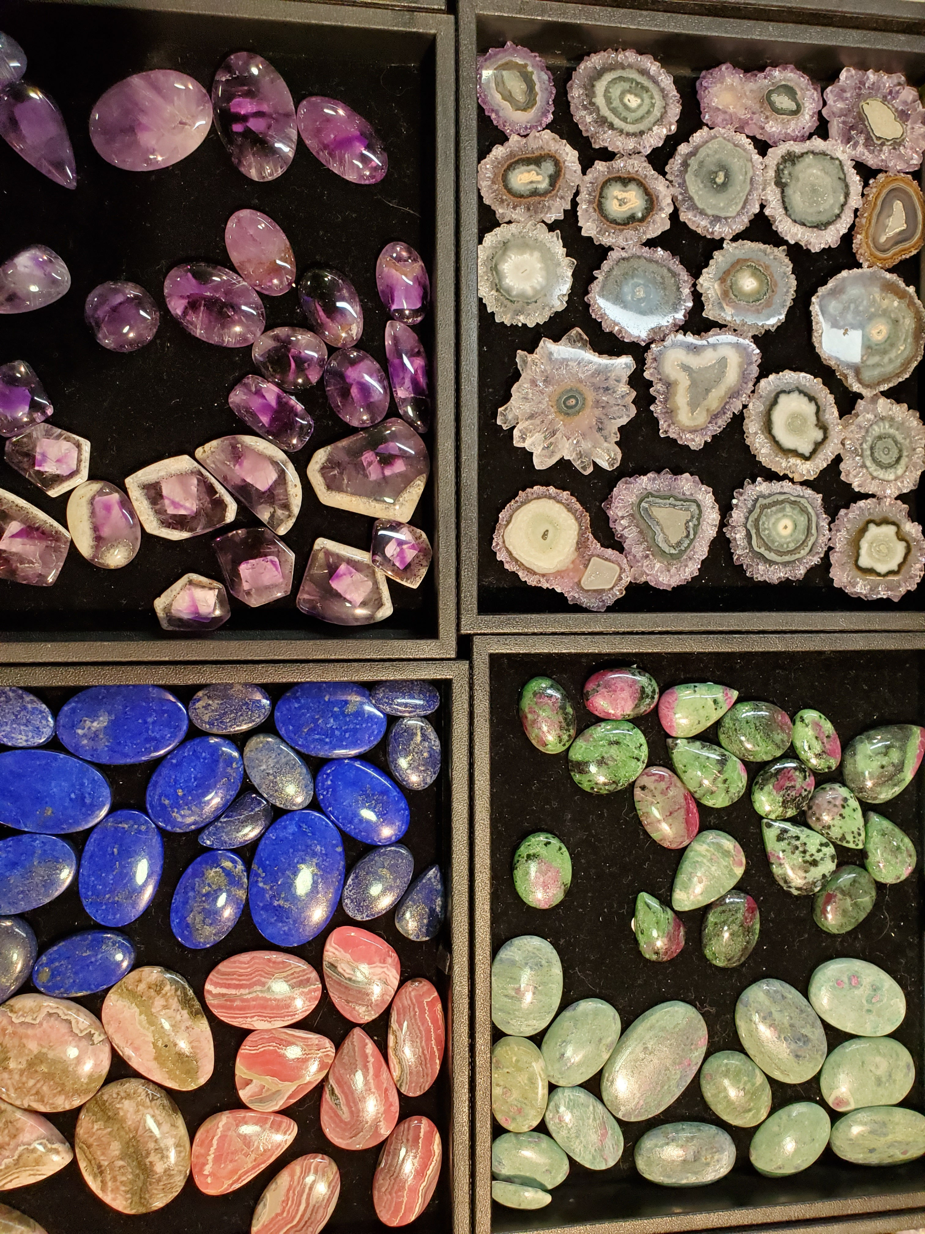 Cabochons