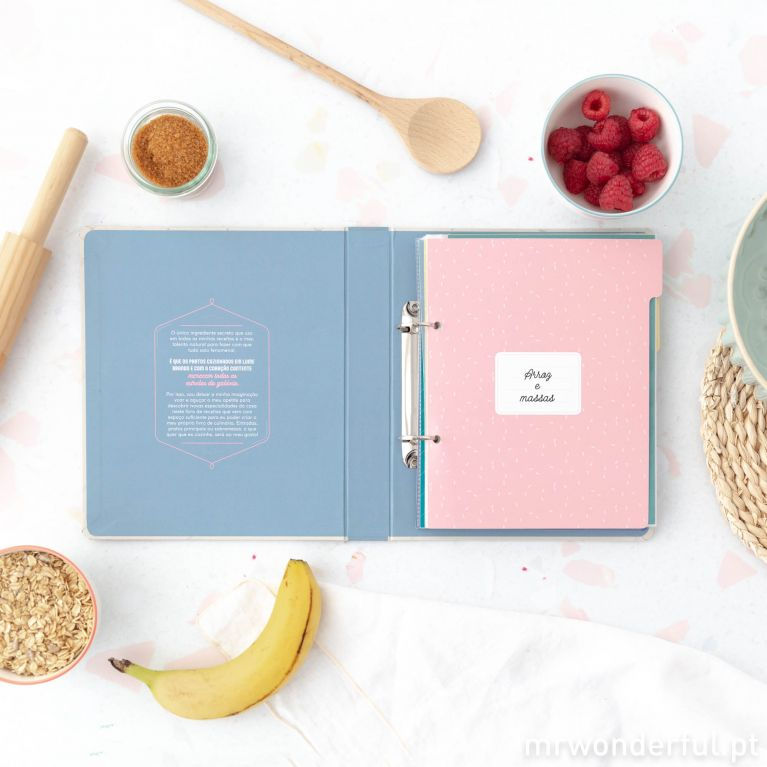 Miniatura: Livro de receitas com muito amor e um ingrediente secreto: tu!