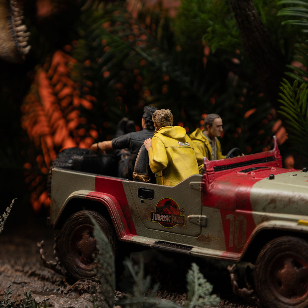 Thumbnail: Jurassic Park Demi Art Scale Statue 1/20 T-Rex Chase 30 cm