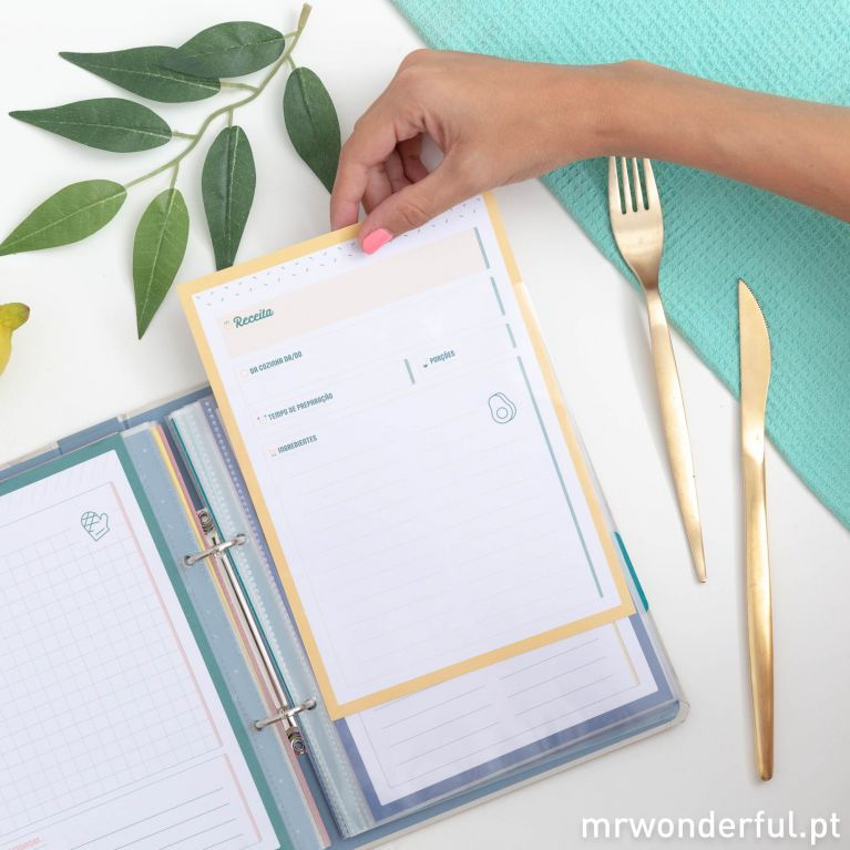 Miniatura: Livro de receitas com muito amor e um ingrediente secreto: tu!