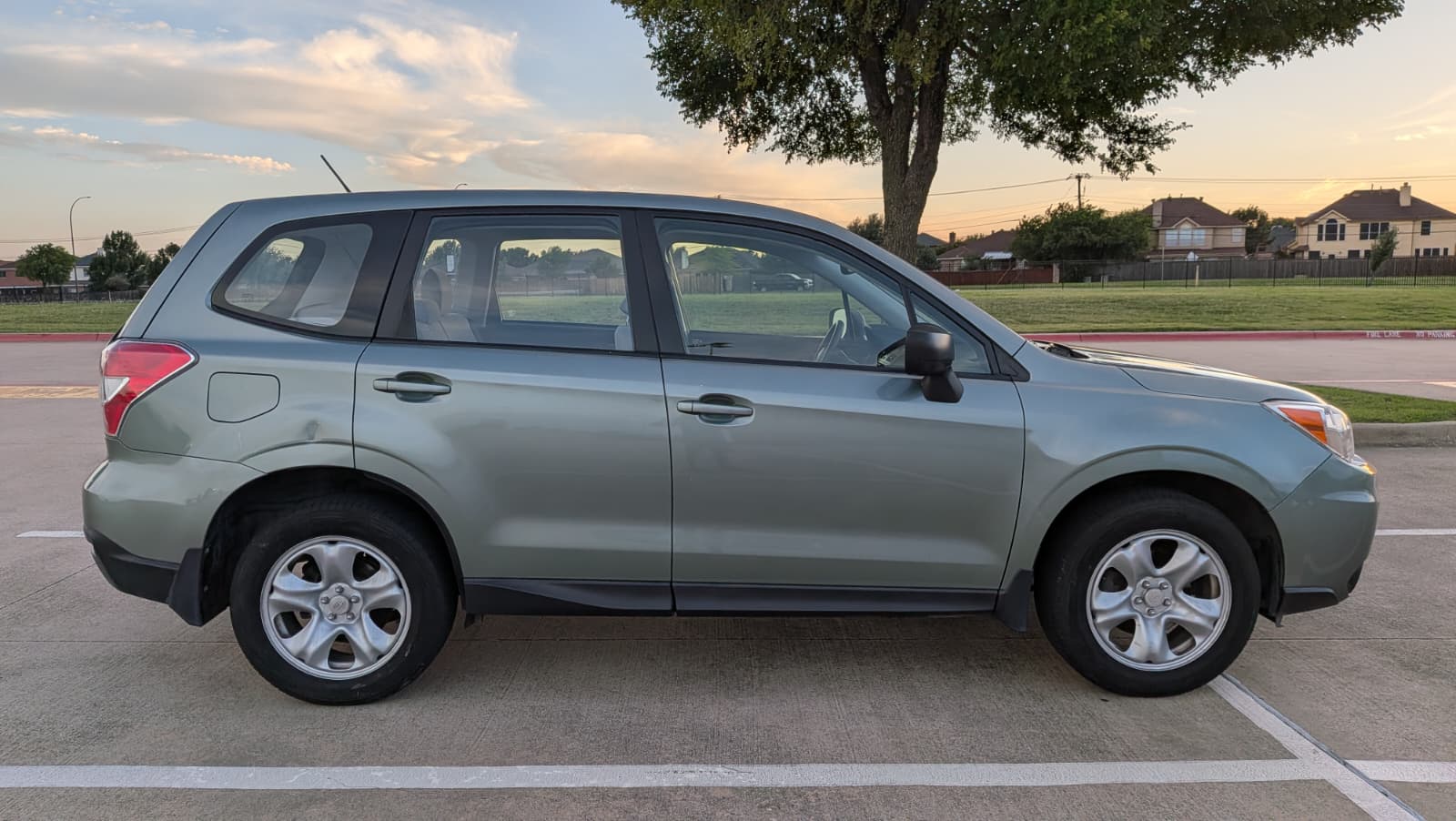 2014 Subaru Forester i - Photo 12