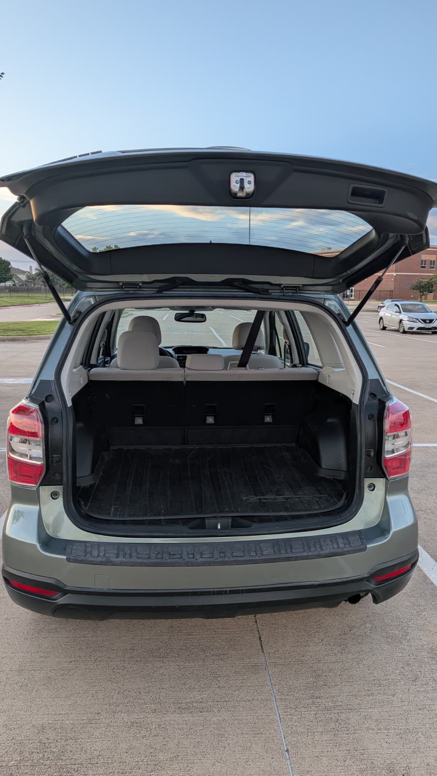 2014 Subaru Forester i - Photo 8