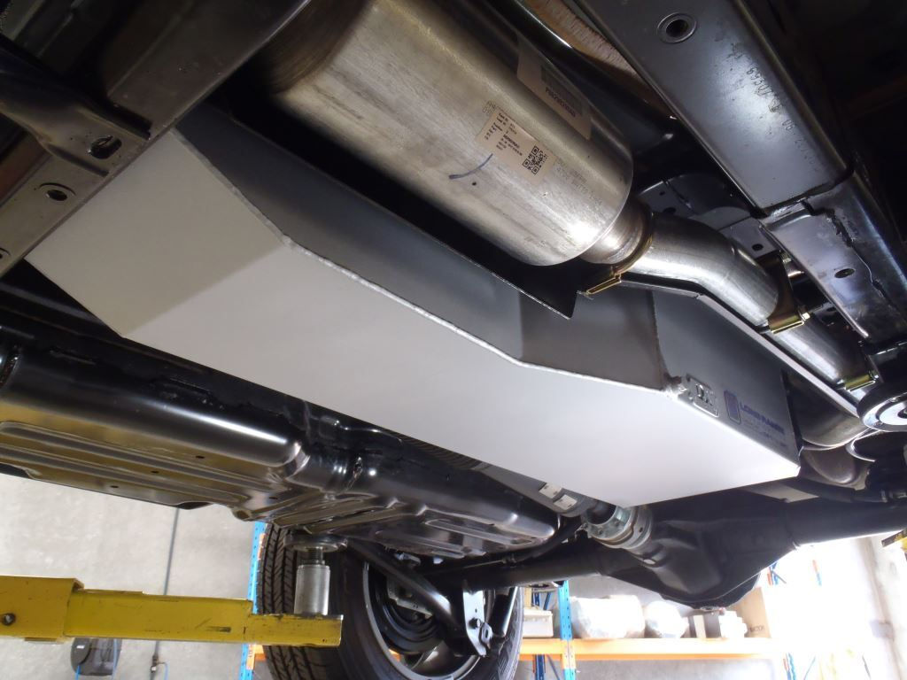 JL 4D 3.6 Petrol Long Range Fuel Tank