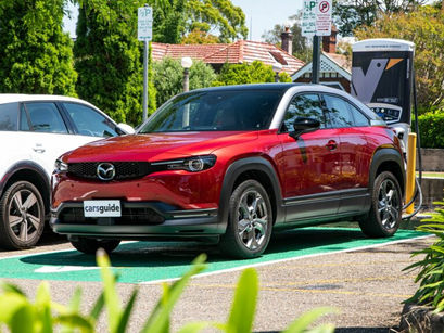 Study Reveals Electric Vehicles Lagging Behind Petrol Cars in Reliability
