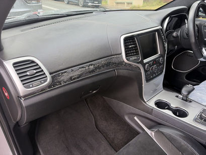 Jeep SRT Carbon Fibre Trim Repair