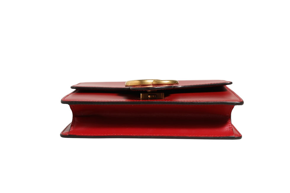 サムネイル： Marmont small shoulder bag in Rosso Ancora red leather