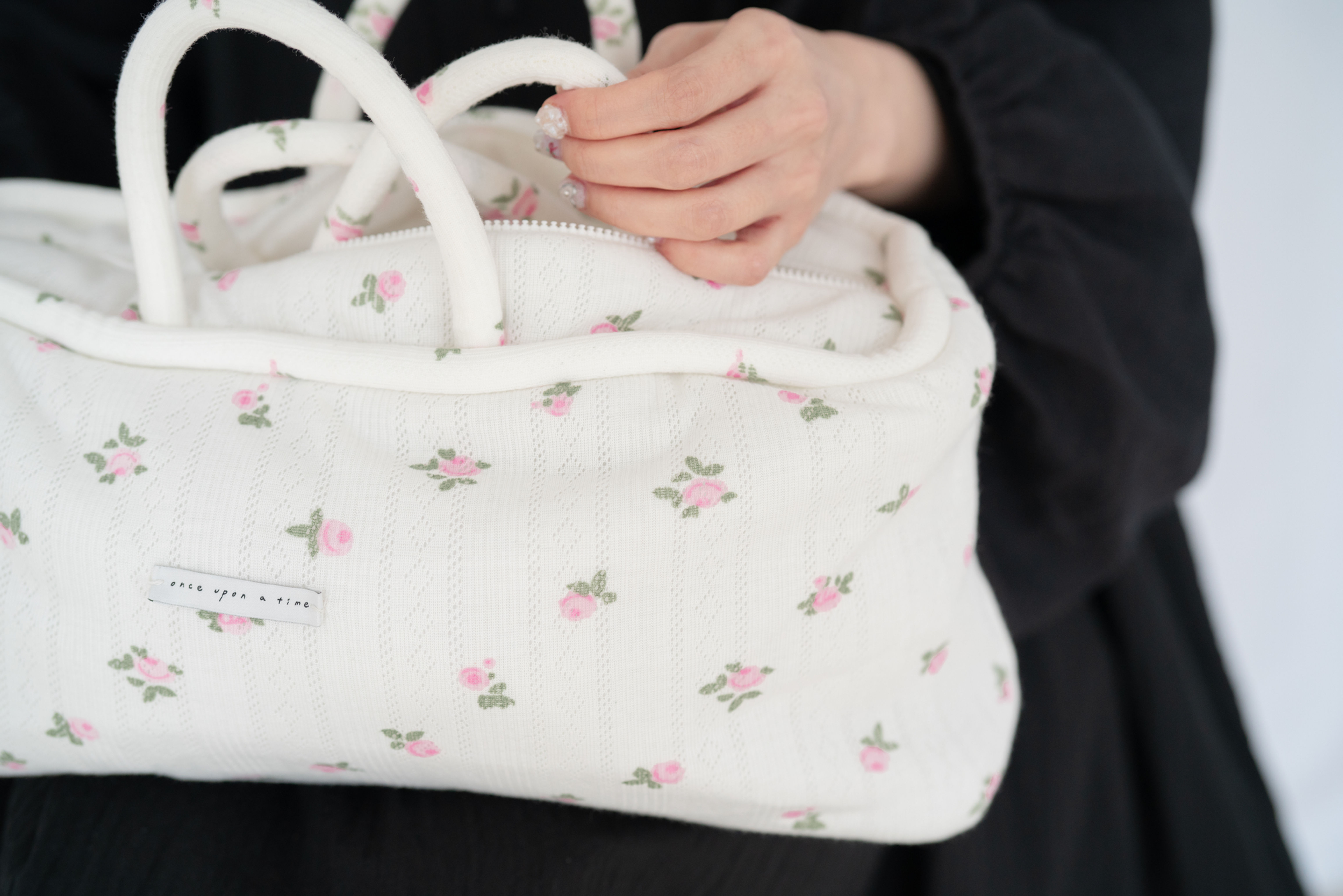PADDY hand bag - white & pink fafa