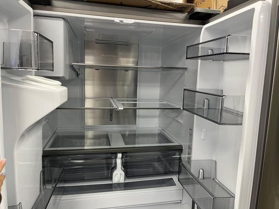 Thumbnail: Samsung Refrigerator! 31 cu ft French Door 4-Types of Ice Stainless Steel