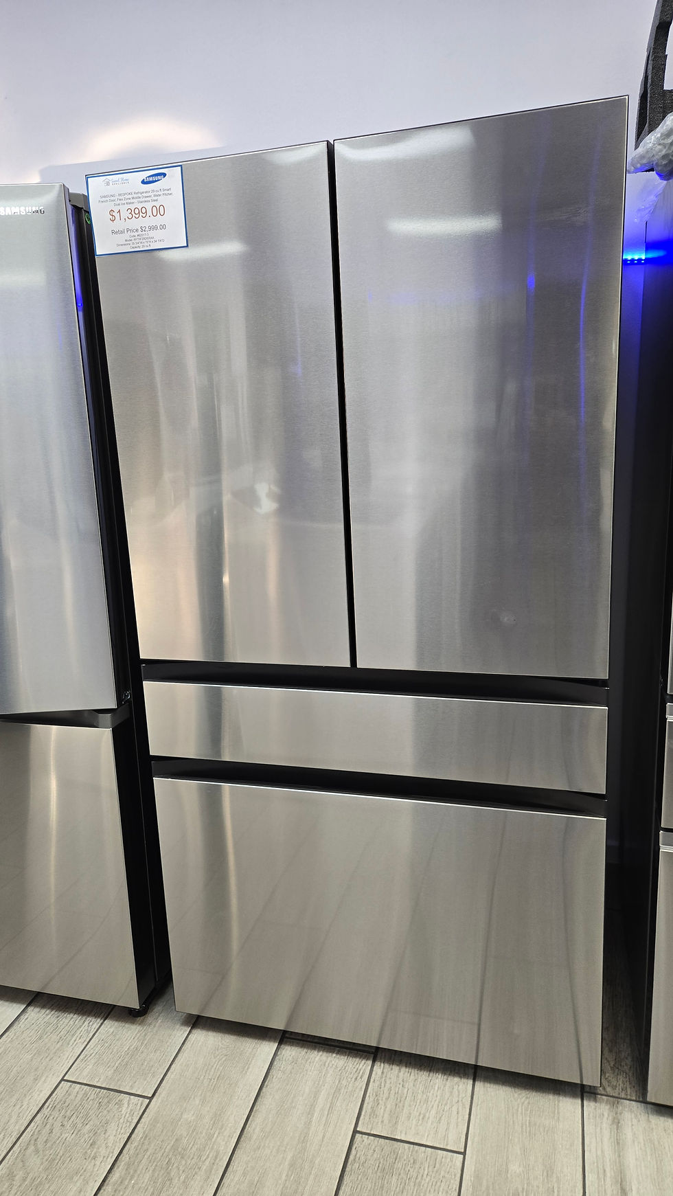 Samsung - Bespoke 29 cu. ft. 4-Door French Door Refrigerator with Inner Beverage