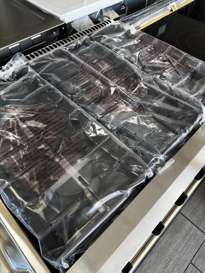 Thumbnail: Brand NEW GAS RANGE! Thor, Stainless Steel