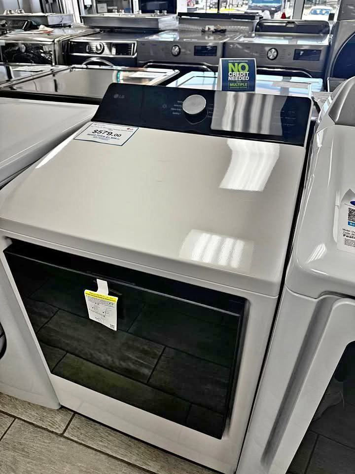 Brand NEW Electric Dryer! 7.3 cu ft. White Large Capacity