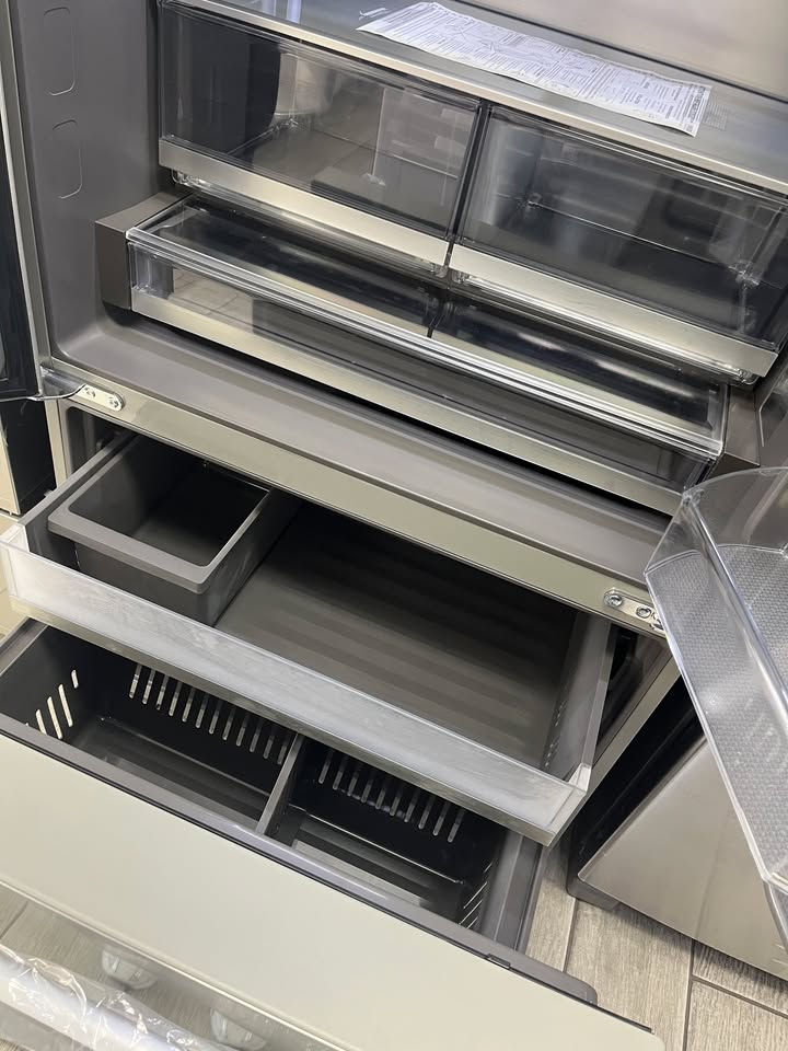 Thumbnail: NEW LG Studio Refrigerator Counter Depth MAX 27 cuft French Door Stainless Steel