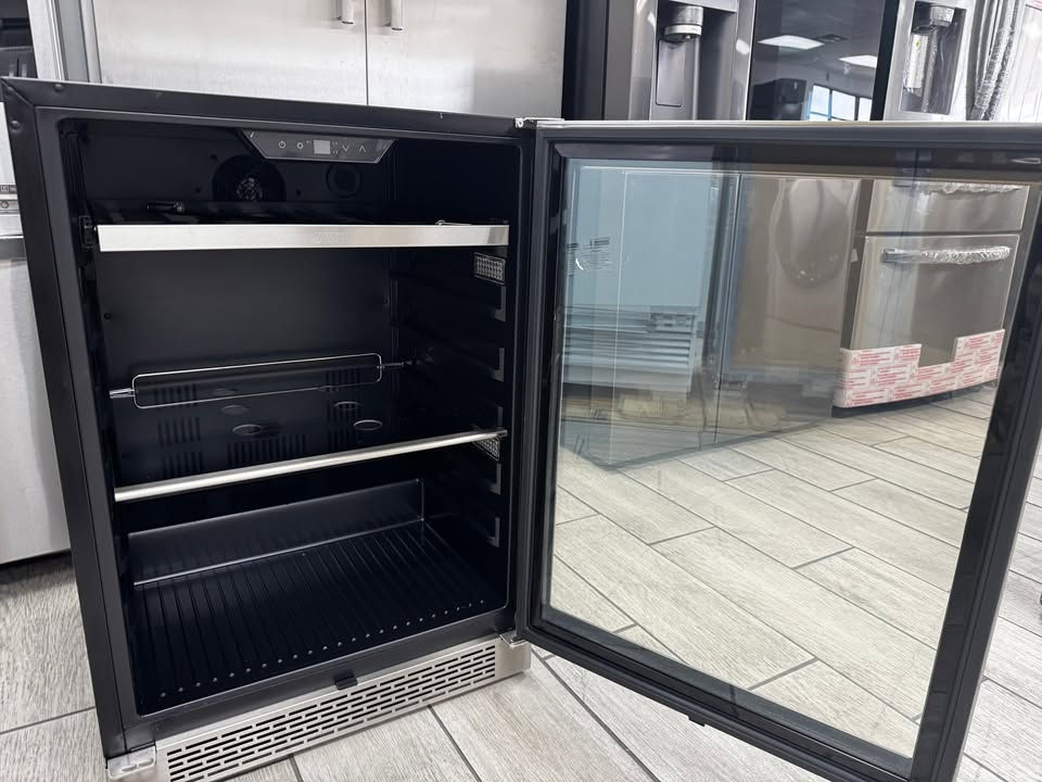 Thumbnail: NEW ZEPHYR 24" Single Zone Beverage Center! 45 Bottle Capacity Stainless & Glass