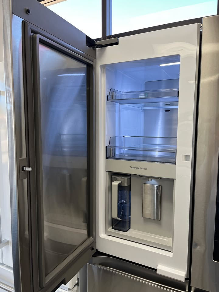 Thumbnail: FAMILY HUB Refrigerator 4-Door Stainless Steel Counter Depth 23 cu ft