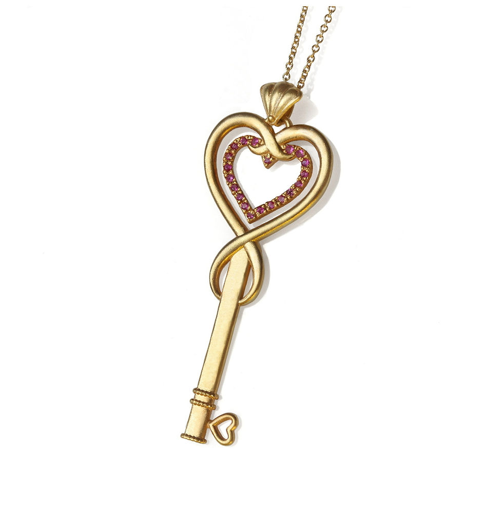 Gold heart key pendant