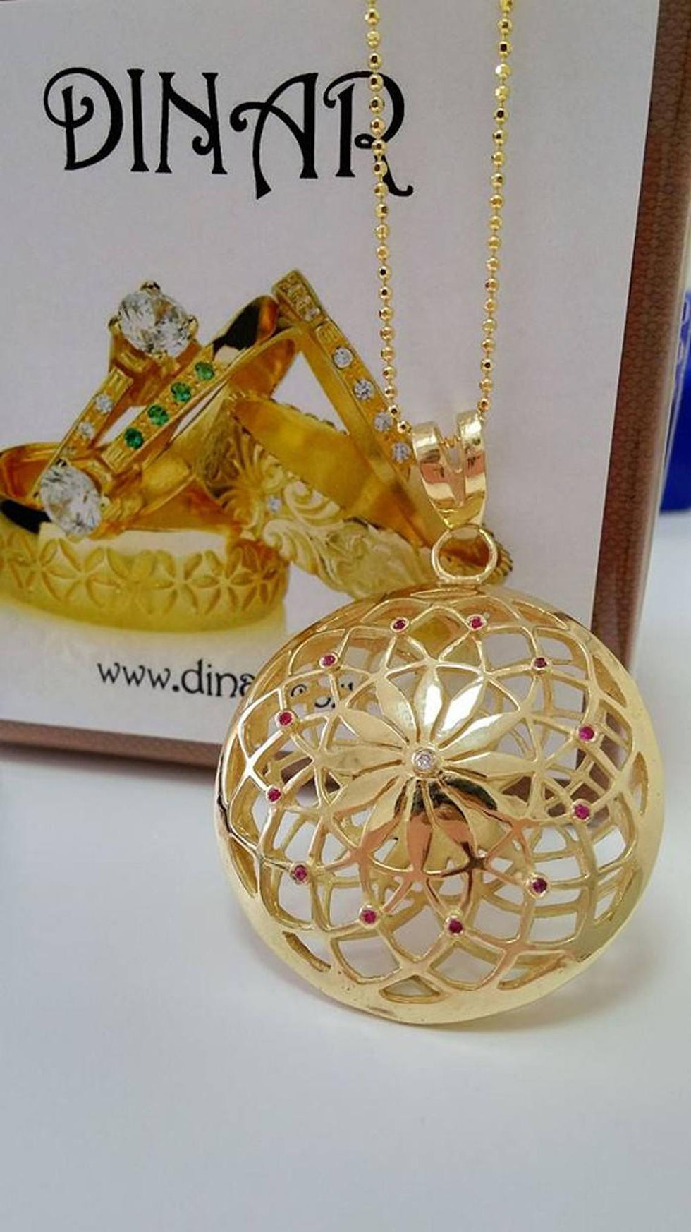 Thumbnail: תליון מנדלה פרח החיים זהב צהוב 14 קראט  תליון משובץ אבני חן טבעיות  תליון זהב מעוצב לאישה ולגבר