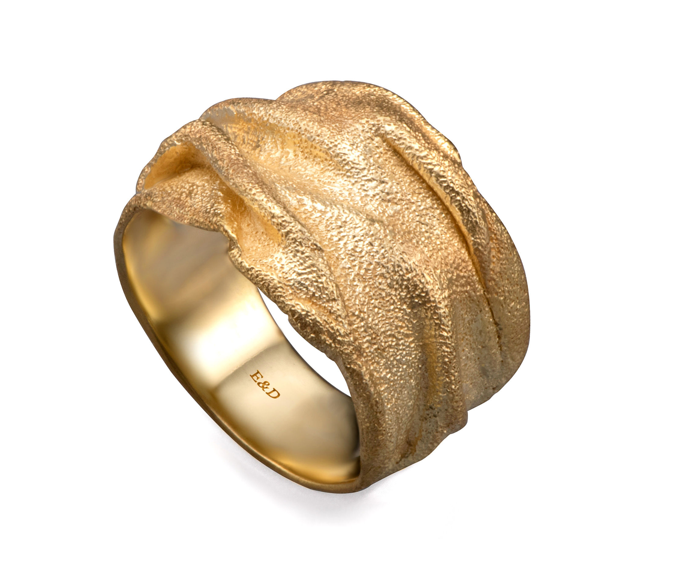 טבעת נישואין רחבה עבה קיפולי זהב טקסטורה חול