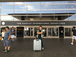 ロサンゼルス空港にて