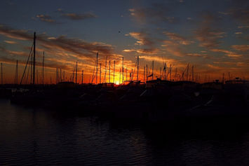 OFP HY003-S01 Setting sun, Hillarys.jpg