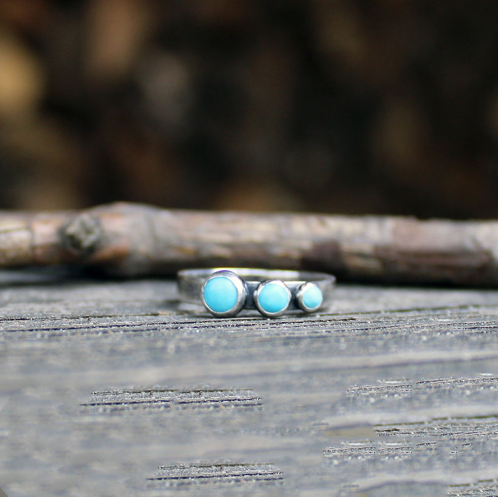 Thumbnail: Three stone blue Kingman turquoise sterling silver ring