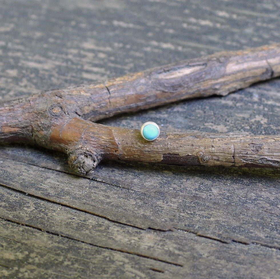 Thumbnail: Blue Kingman turquoise sterling silver nose stud