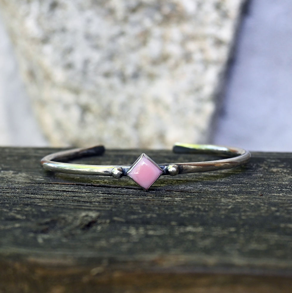 Thumbnail: Pink queen conch sterling silver cuff bracelet