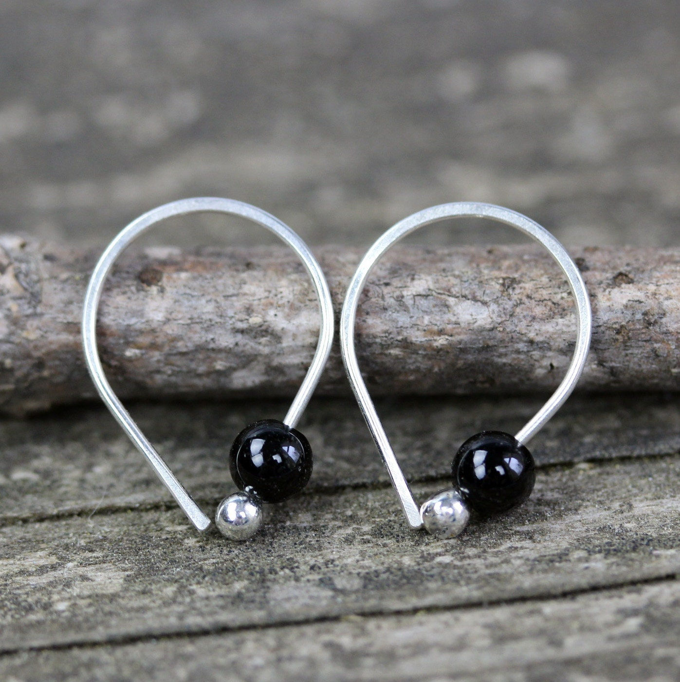Black onyx sterling silver open hoop earrings