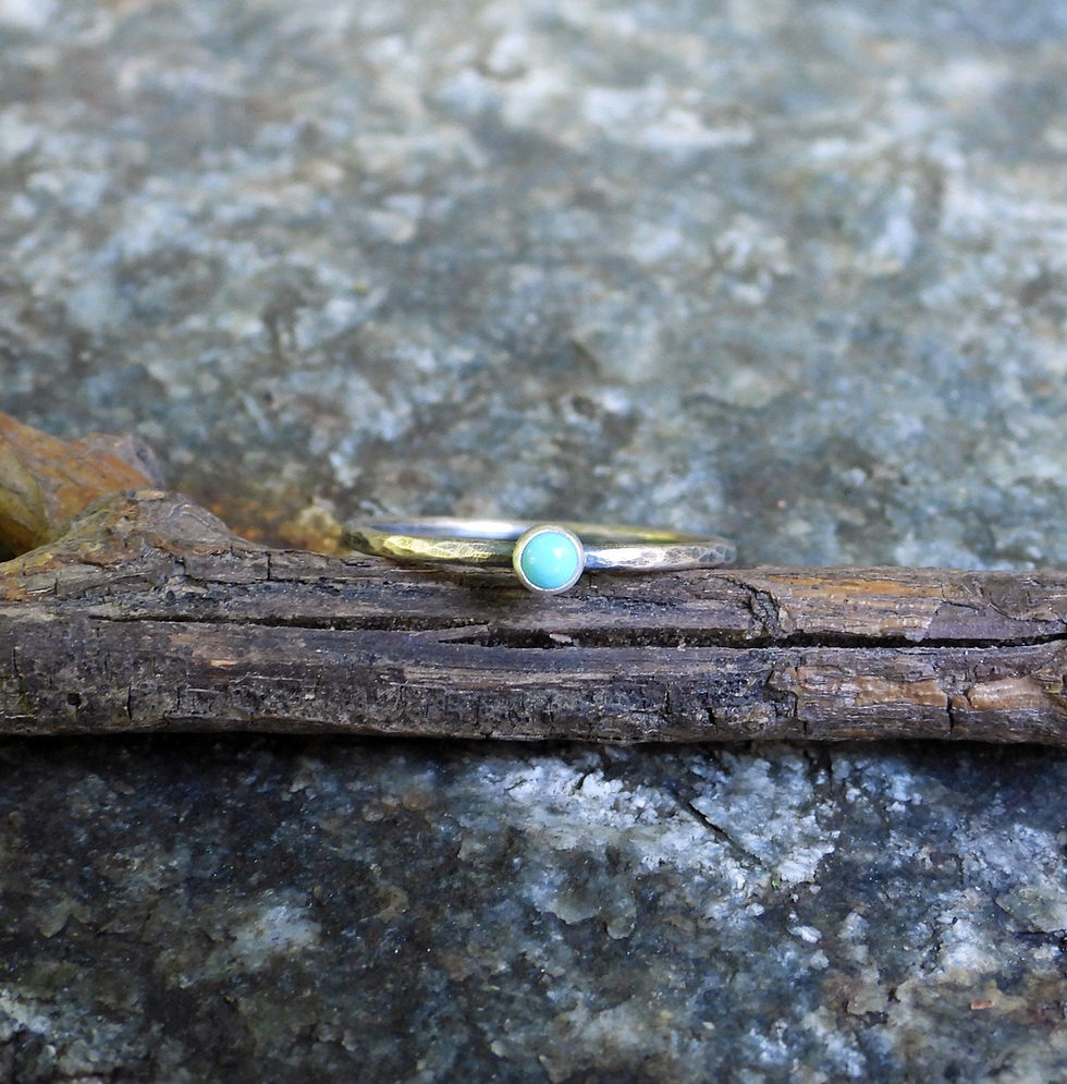 Thumbnail: Tiny Kingman turquoise stelring silver ring
