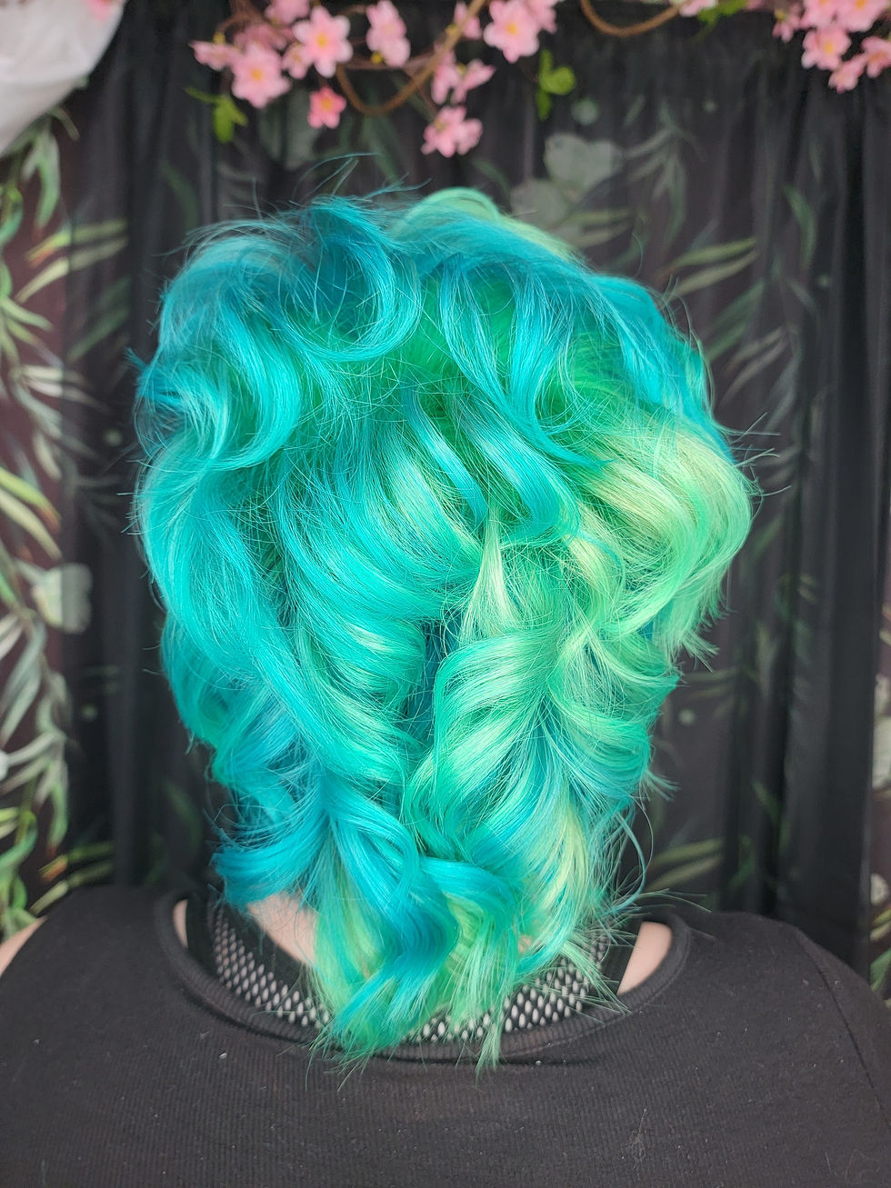 Mallory Green Vivid