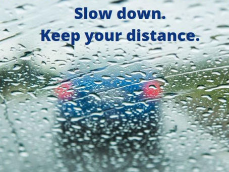 天龙驾校温馨提醒: 冬季驾驶 减速行驶