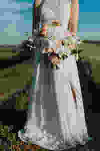 Perfect wedding dress and bouquet in Korea
