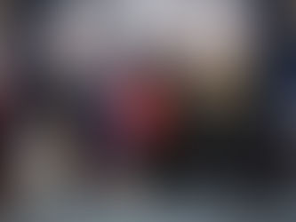 Tony Grayson receiving the 2016 Vice Admiral Stockdale Leadership Award from Chief of Naval Operations Admiral John Richardson.