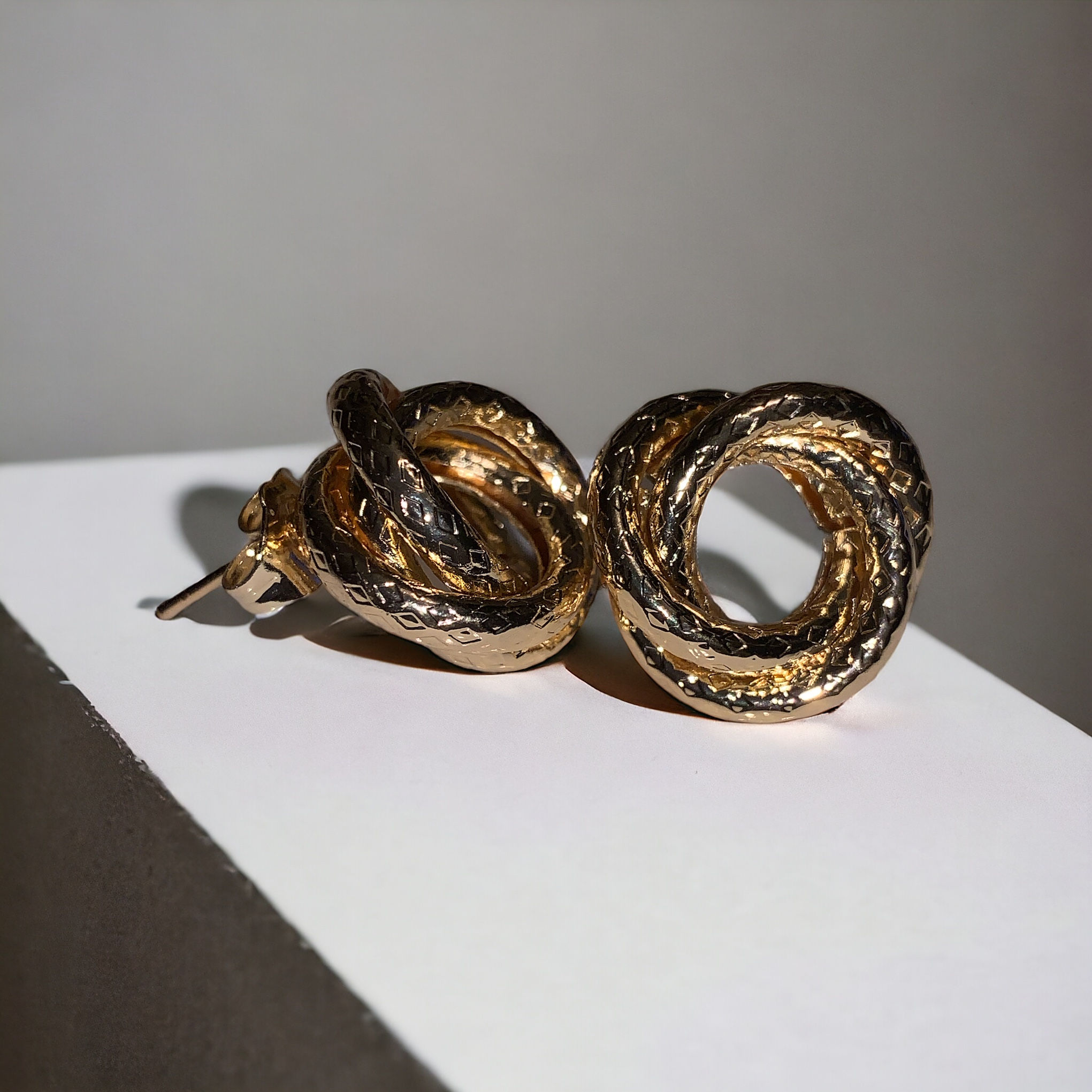 Aretes Nudo Texturizado