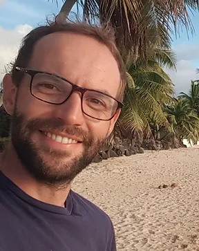 Yoann, moniteur de plongée et fan de voilier