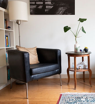 Emmy 5506 bewerkt hoog_edited.jpg