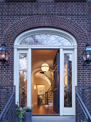 Selecting Custom Home Lighting