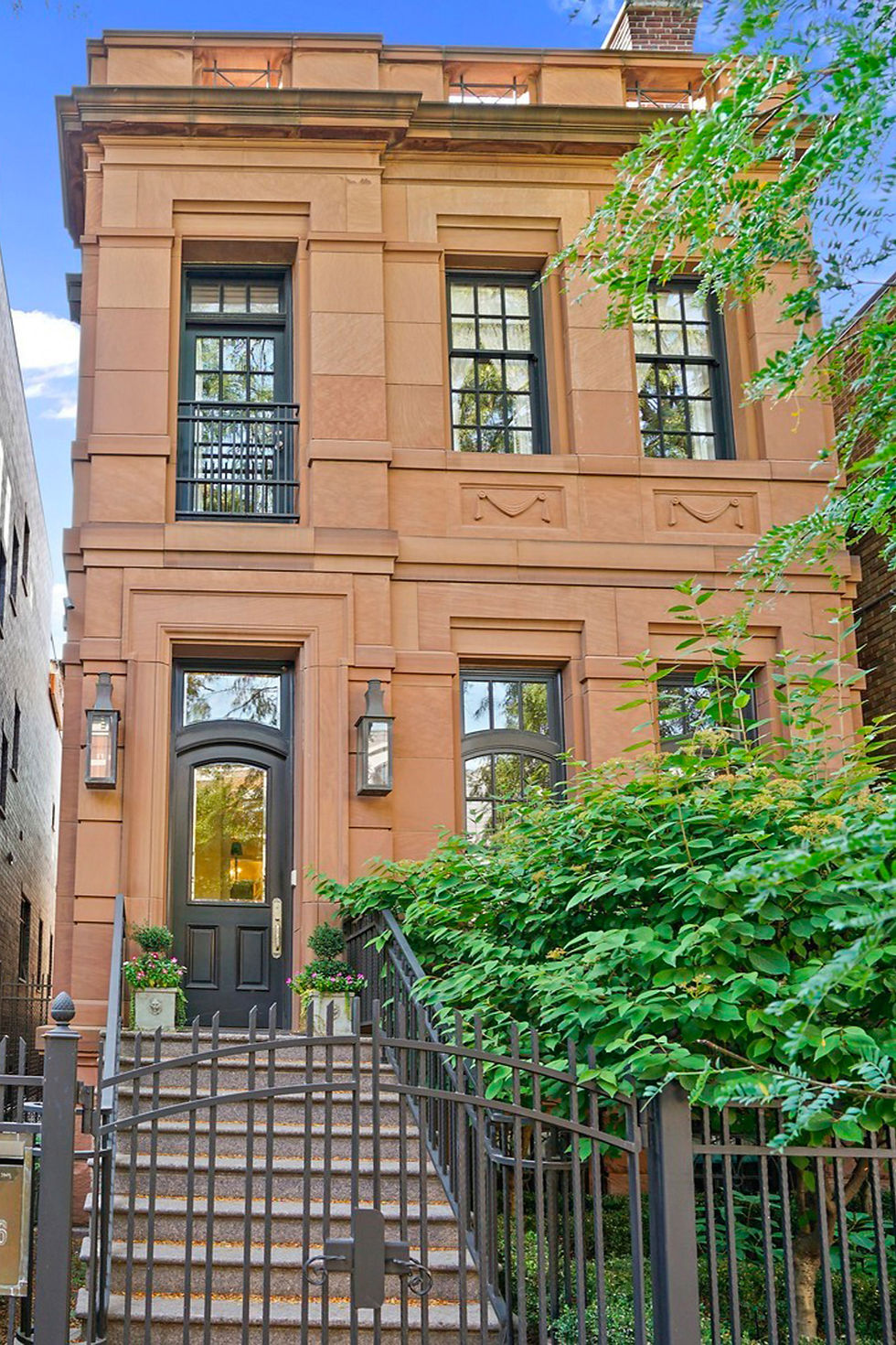 Red Sandstone by LeVaughn & Associates