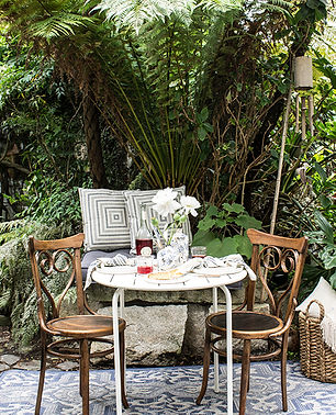 Outdoor Living: Small Space Summer Entertaining