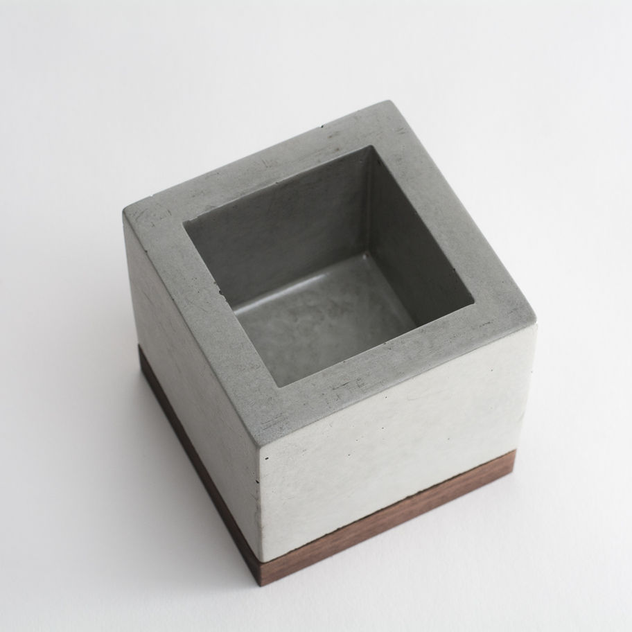Concrete planter with wood base