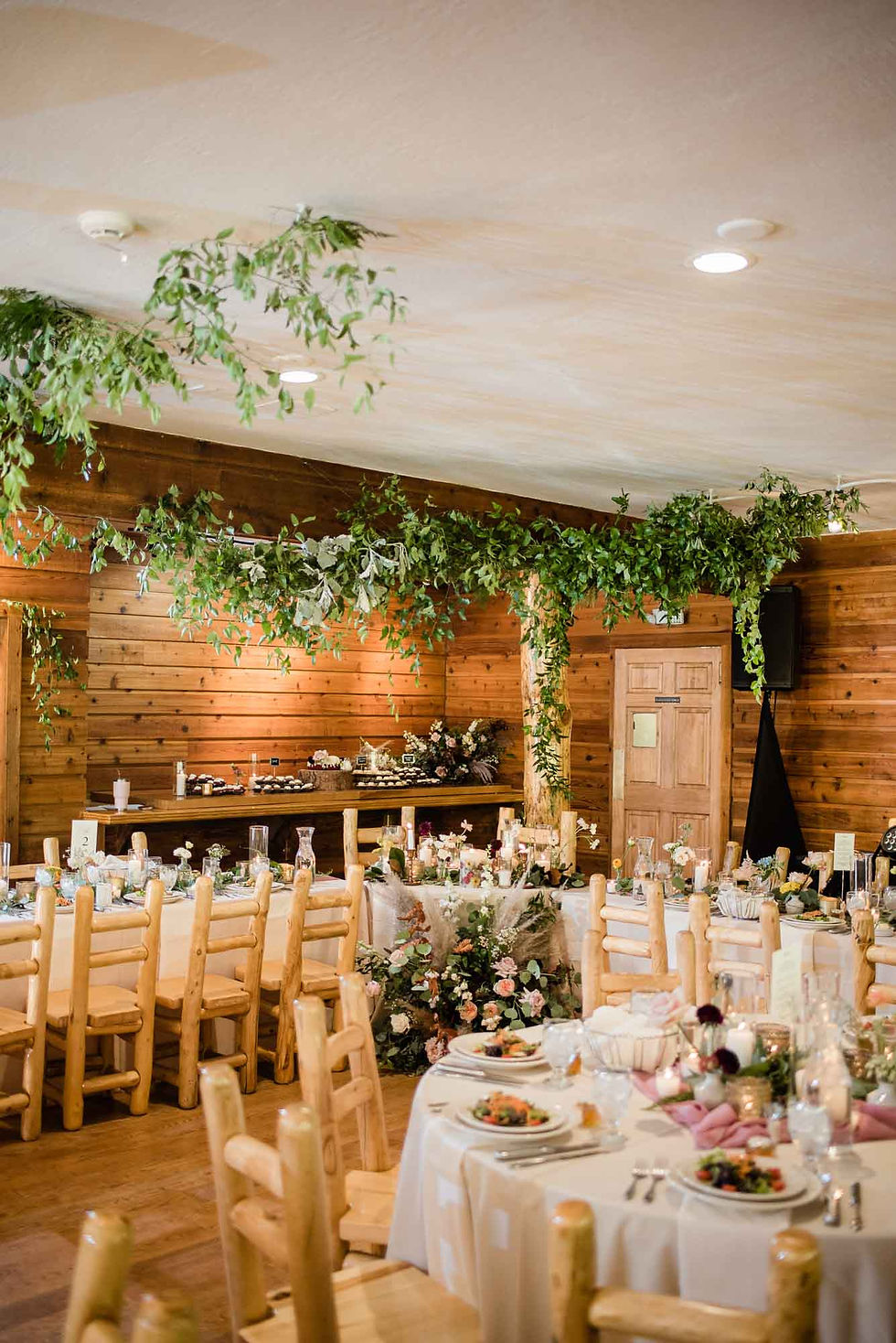 Reception table decorations at the Wild Basin Lodge in Allenspark, CO